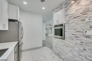 23 Wall St, Cranford Township, NJ 07016 - Photo 10