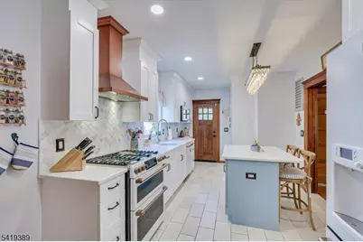 302 Mountainview Ter, Dunellen, NJ 08812 - Photo 16