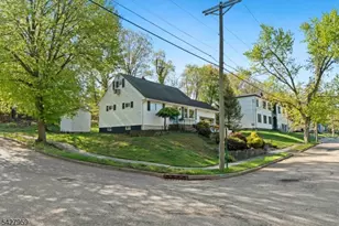 46 Pershing Pl, Woodland Park, NJ 07424 - Photo 12