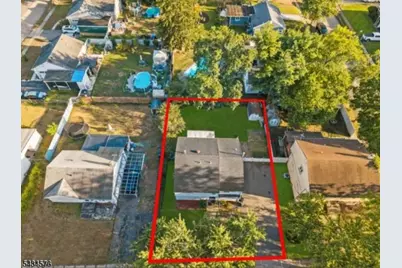 136 Haroldson Pl, Pompton Lakes, NJ 07442 - Photo 2