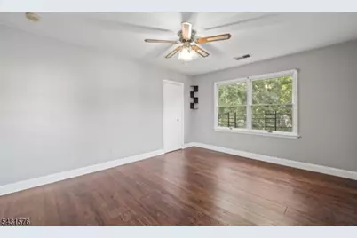 136 Haroldson Pl, Pompton Lakes, NJ 07442 - Photo 20