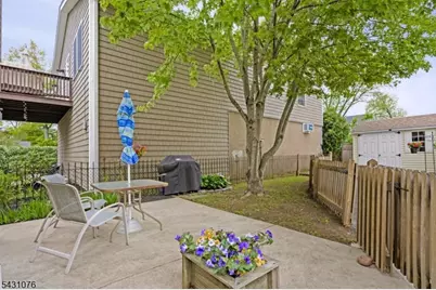 77 Livingston Ave, New Providence, NJ 07974 - Photo 4