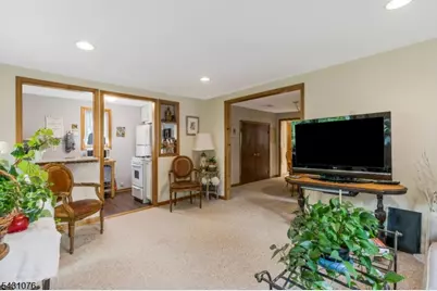 77 Livingston Ave, New Providence, NJ 07974 - Photo 16