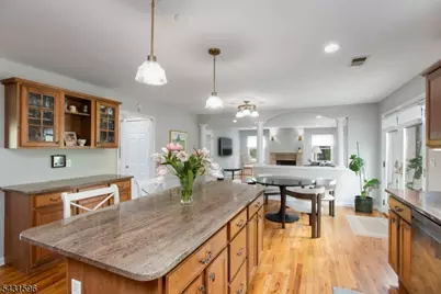17 Drift Rd, Watchung, NJ 07069 - Photo 4