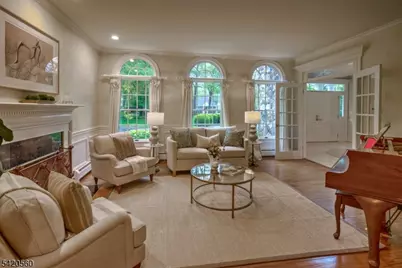 9 Green Hill Rd, Chester, NJ 07930 - Photo 4