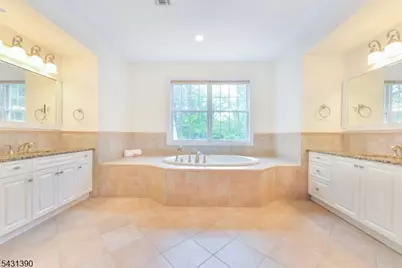 3 Christopher Ct, Montclair, NJ 07042 - Photo 26
