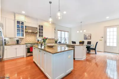 3 Christopher Ct, Montclair, NJ 07042 - Photo 12