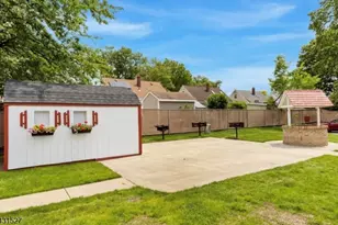 725 Joralemon St, Belleville, NJ 07109 - Photo 18