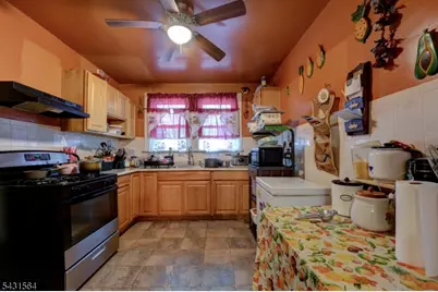 147 4th Ave, East Orange, NJ 07017 - Photo 8
