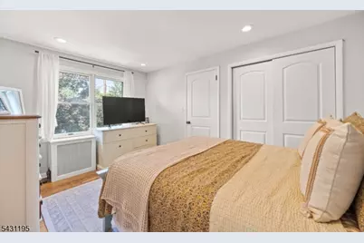 28 Mountain Ave, Bloomfield, NJ 07003 - Photo 16