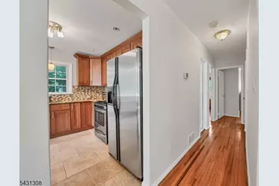 5 Davis Ave, Franklin Township, NJ 08873 - Photo 18