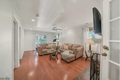 5 Davis Ave, Franklin Township, NJ 08873 - Photo 8