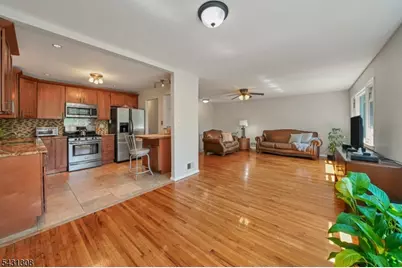 5 Davis Ave, Franklin Township, NJ 08873 - Photo 14