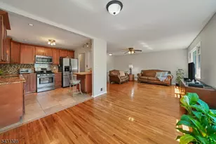 5 Davis Ave, Franklin Township, NJ 08873 - Photo 14