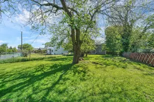 5 Davis Ave, Franklin Township, NJ 08873 - Photo 32