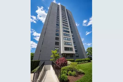 285 Aycrigg Ave #10i, Passaic, NJ 07055 - Photo 2
