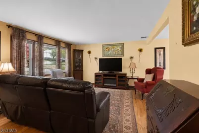 31 Center St, Butler, NJ 07405 - Photo 14