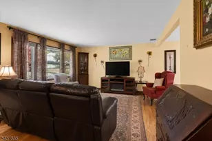 31 Center St, Butler, NJ 07405 - Photo 14