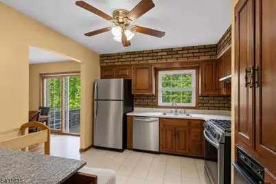 31 Center St, Butler, NJ 07405 - Photo 10