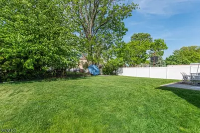 206 Centre St, Nutley, NJ 07110 - Photo 20