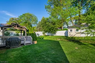 540 Herrick Dr, Rockaway Township, NJ 07801 - Photo 8