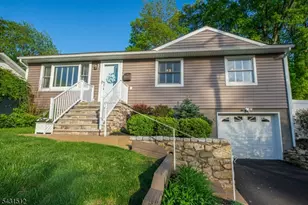 540 Herrick Dr, Rockaway Township, NJ 07801 - Photo 2