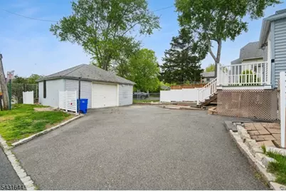 49 Blaine St, Millburn, NJ 07041 - Photo 32