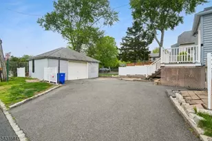 49 Blaine St, Millburn, NJ 07041 - Photo 32