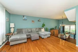8 Maple Ave, East Hanover Township, NJ 07936 - Photo 4