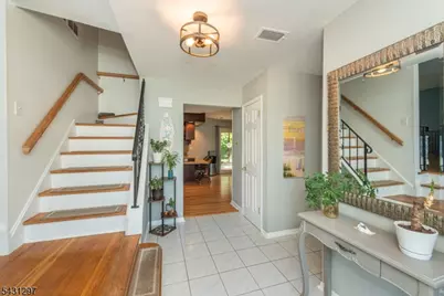 8 Maple Ave, East Hanover Township, NJ 07936 - Photo 2