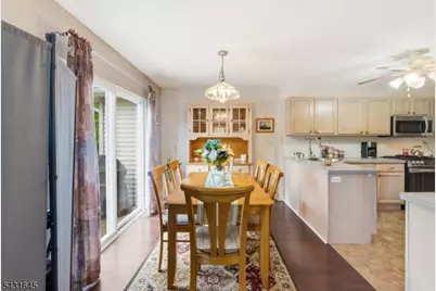 16 Pale Star Ct, Hardyston Township, NJ 07419 - Photo 10