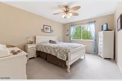 16 Pale Star Ct, Hardyston Township, NJ 07419 - Photo 18