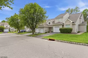 16 Pale Star Ct, Hardyston Township, NJ 07419 - Photo 2
