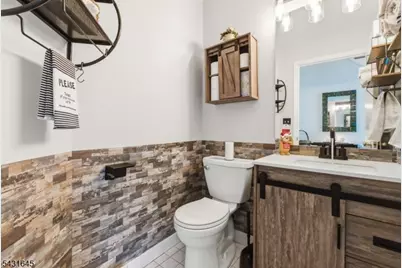 16 Pale Star Ct, Hardyston Township, NJ 07419 - Photo 6