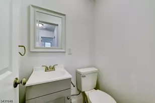 40 Grove St, Elmwood Park, NJ 07407 - Photo 44