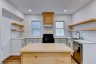 40 Grove St, Elmwood Park, NJ 07407 - Photo 24