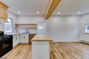 40 Grove St, Elmwood Park, NJ 07407 - Photo 22