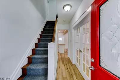 40 Grove St, Elmwood Park, NJ 07407 - Photo 8