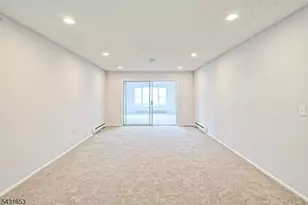 332B Quinton Dr, Monroe Township, NJ 08831 - Photo 6