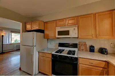 156 Little Falls Rd, Cedar Grove, NJ 07009 - Photo 8