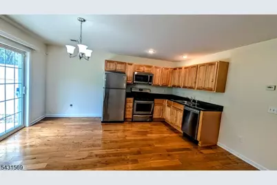 19 Gregg Ct, Newton, NJ 07860 - Photo 8