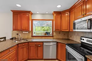 15 Lake Riconda Dr, Ringwood, NJ 07456 - Photo 12