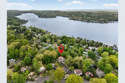 16 Columbus Rd, Sparta Township, NJ 07871 - Photo 6