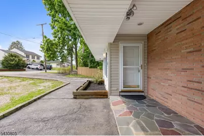 23 Sterling St, Franklin, NJ 07416 - Photo 2