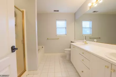 8409 Brittany Dr, Wayne Twp., NJ 07470 - Photo 32