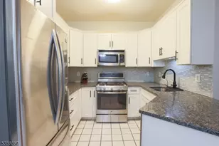 8409 Brittany Dr, Wayne Twp., NJ 07470 - Photo 10