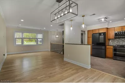 46 Fordham Trl, Hopatcong, NJ 07843 - Photo 4