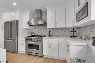 24 Overlook Ter, Maplewood, NJ 07040 - Photo 6