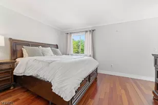 10 Cedar Ct, Raritan Township, NJ 08822 - Photo 8