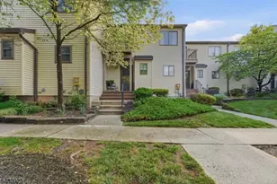 10 Cedar Ct, Raritan Township, NJ 08822 - Photo 1